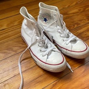 high top women’s white converse size 8
